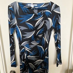 DVF Diane Avon Furstenburg - Pattern Bodycon Dress - size 4